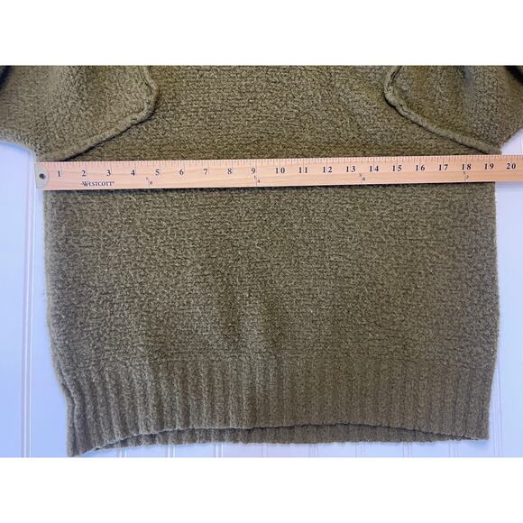 Universal Thread Green Knit Ribbed Turtle Neck Pullover Sweater - Size Medium - Picture 4 of 6